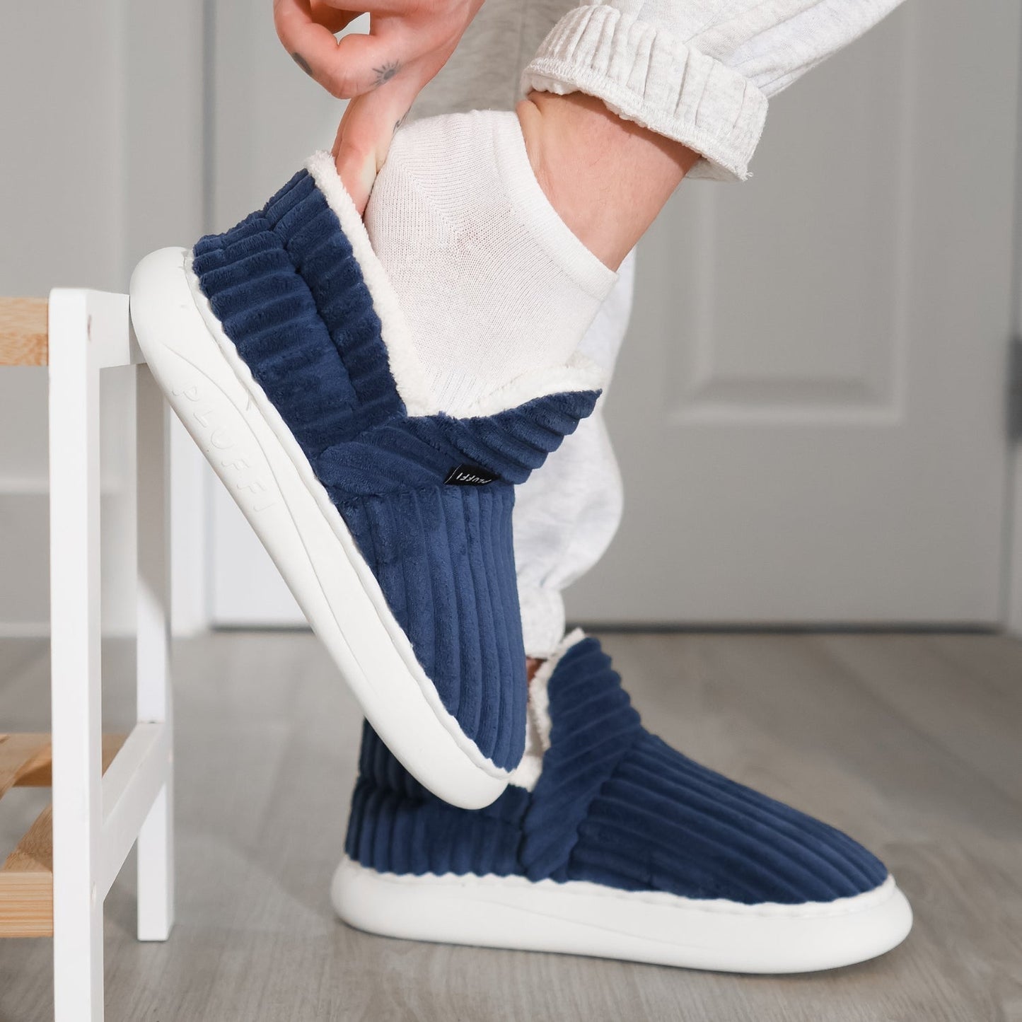 Aure Paris Slippers