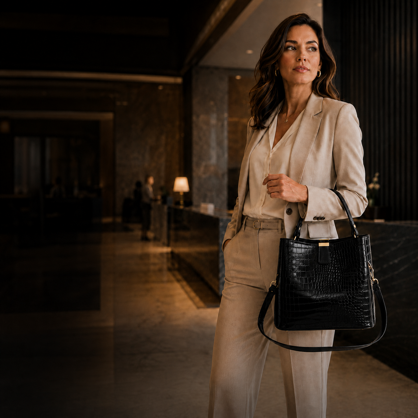 Limited-time 50% off🔥Shiny crocodile-print handbag with gold hardware